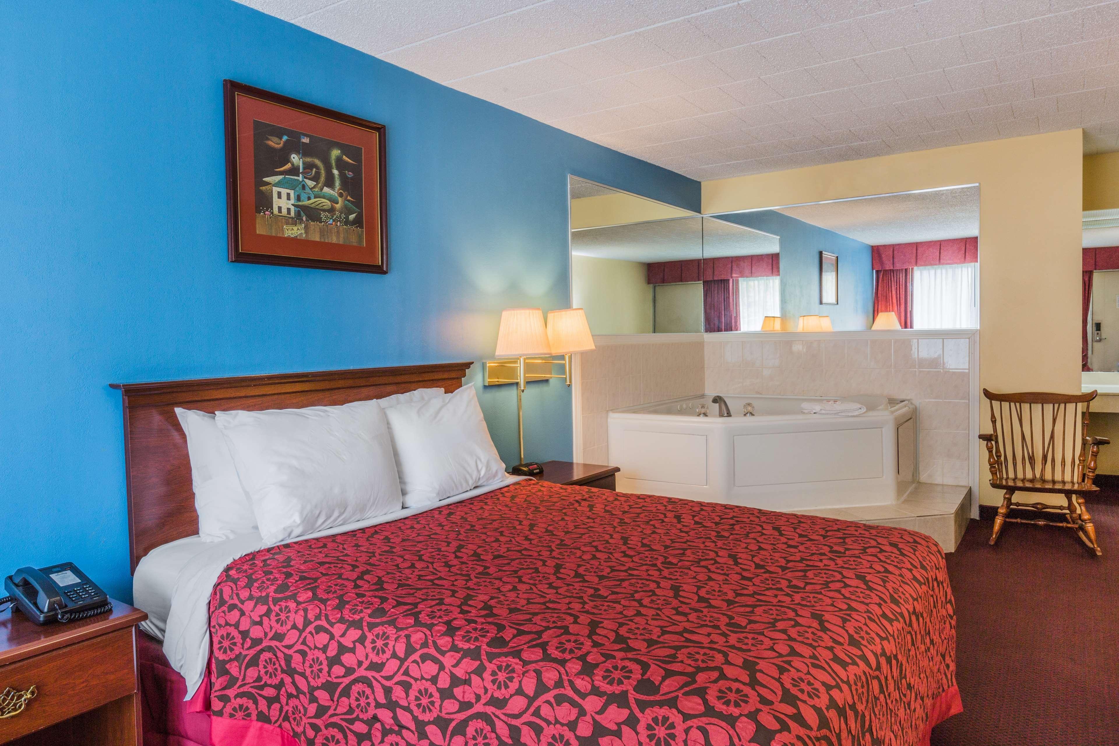 Days Inn East Stroudsburg Esterno foto