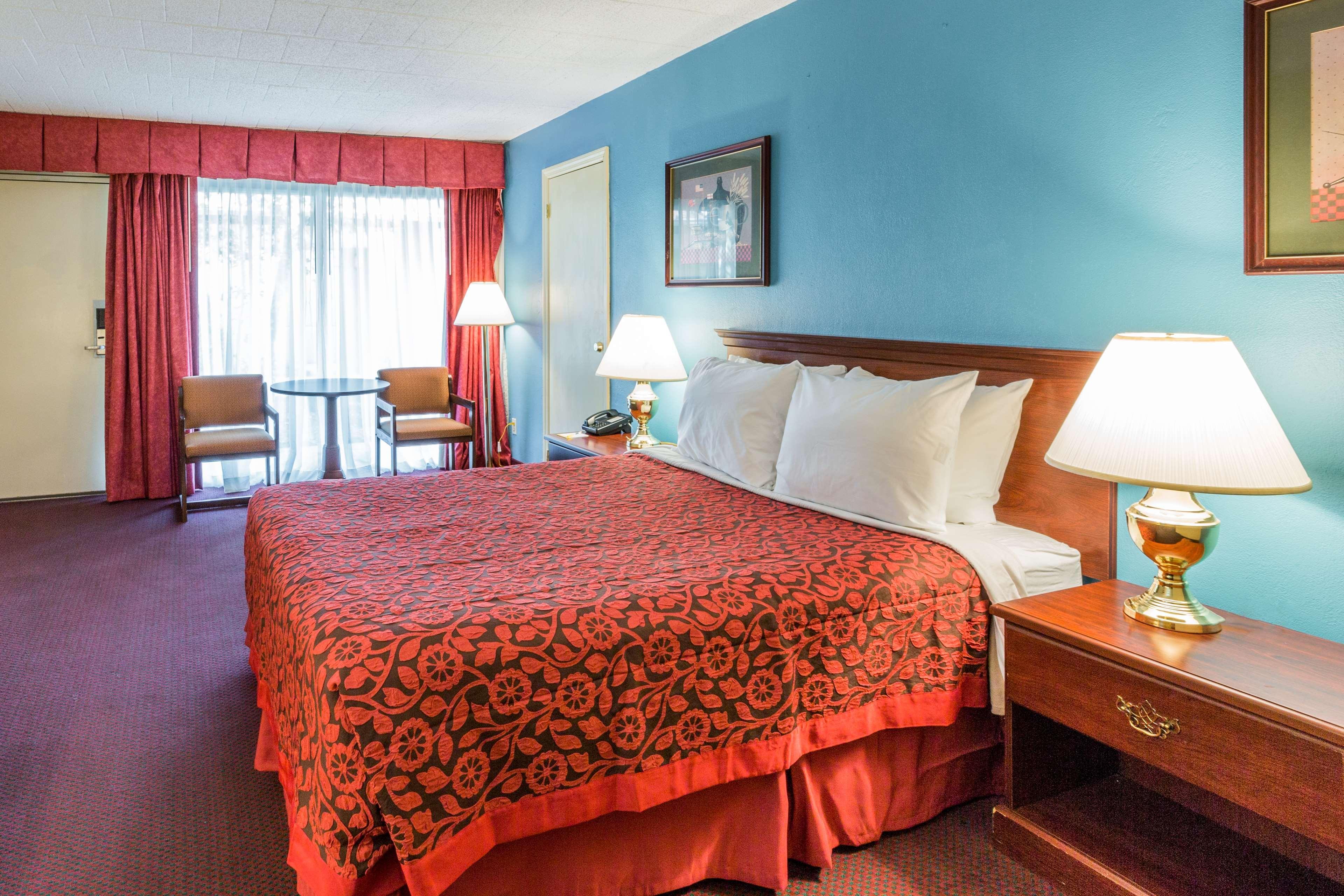 Days Inn East Stroudsburg Esterno foto
