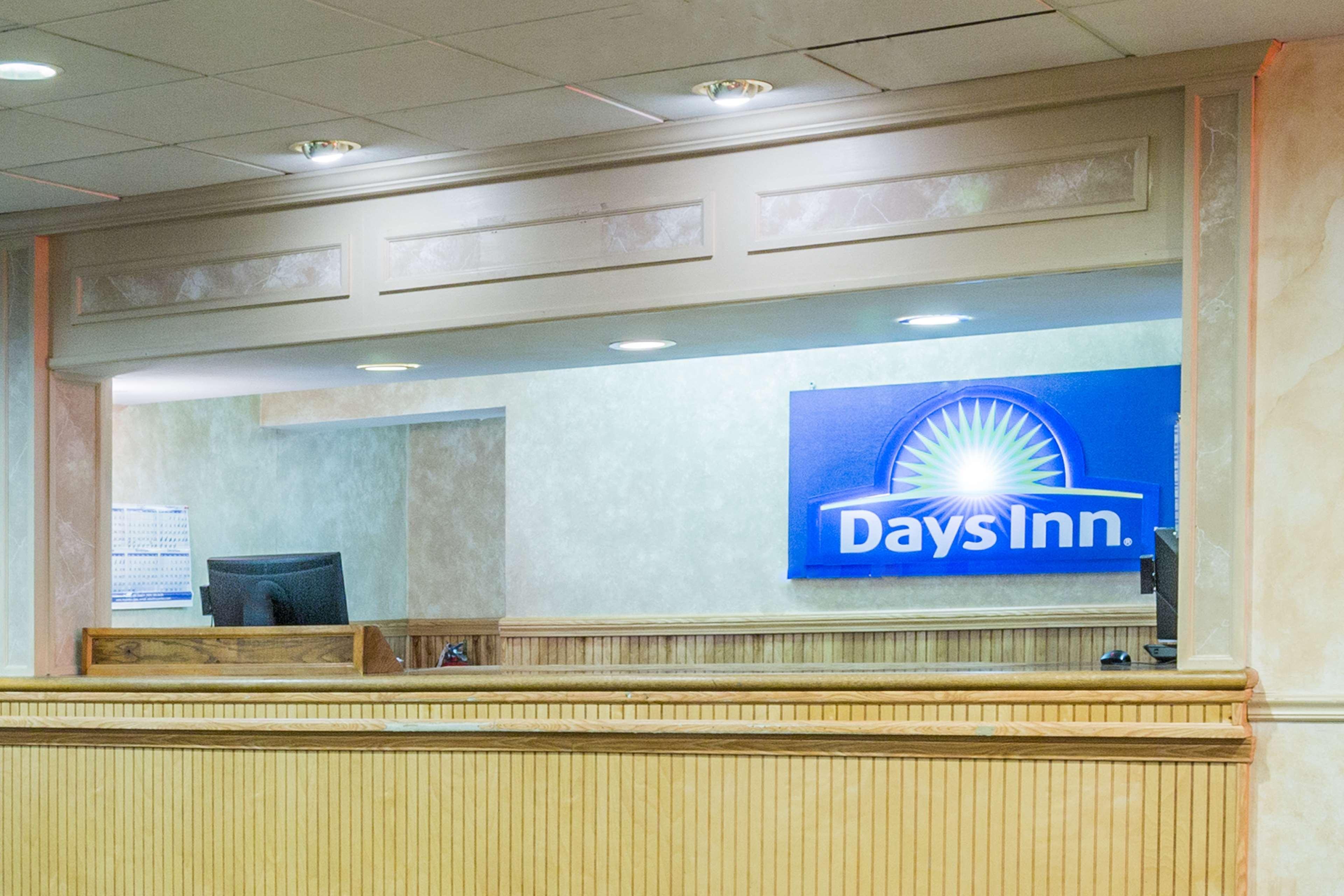 Days Inn East Stroudsburg Esterno foto