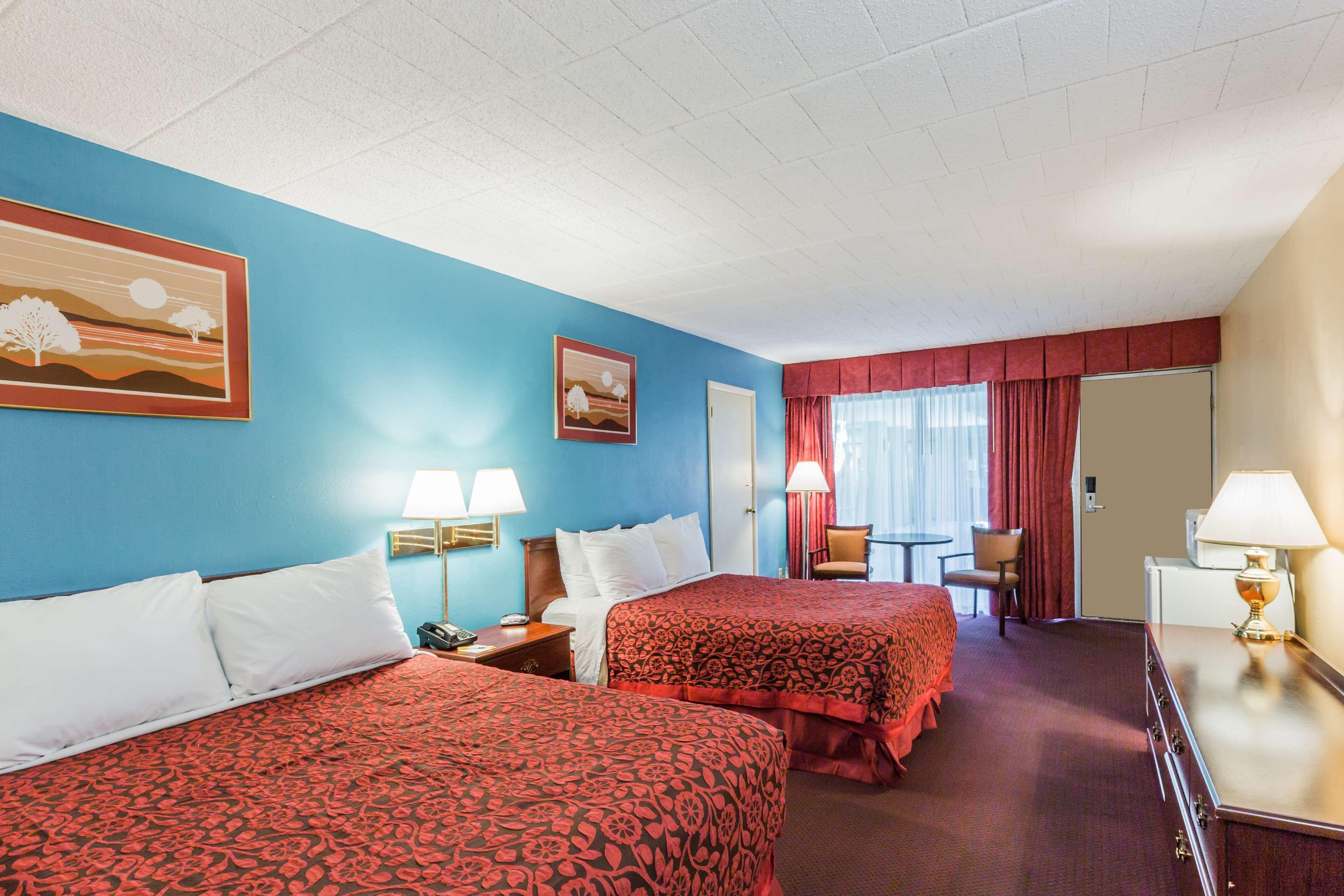 Days Inn East Stroudsburg Esterno foto