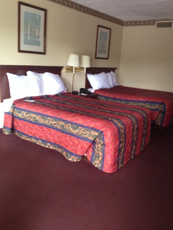 Days Inn East Stroudsburg Esterno foto